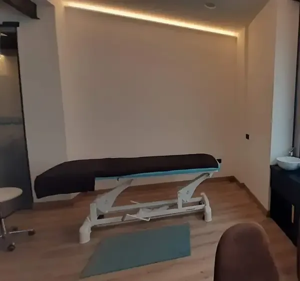 Clínica de fisioterapia: una consulta